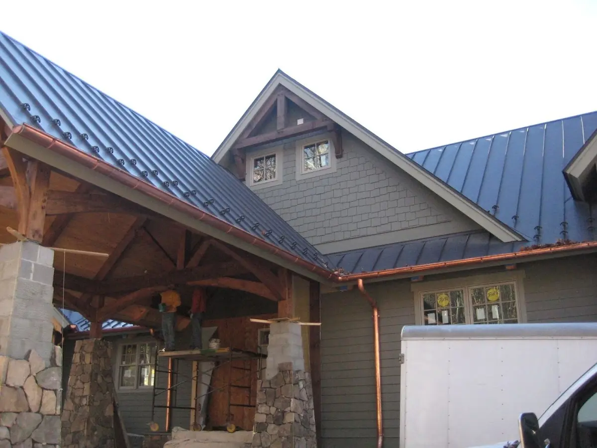 Craftsman Roofing team delivering quality roofing work in Fulton